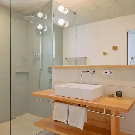 Проживание в семье Haus Aerli