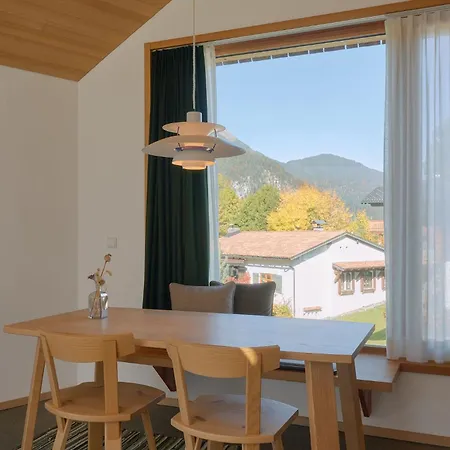 ホームステイ Haus Aerli エールヴァルト